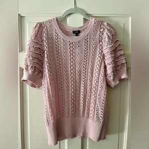 Express Crew Neck Puff Sleeve Open Stitch Ruffle Sweater in pink. Size xl. NWT.